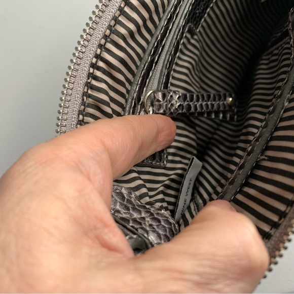 Nine West silver pewter faux snakeskin crossbody purse. - Picture 10 of 10